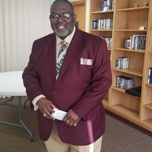 Meet your Posher, Ernest